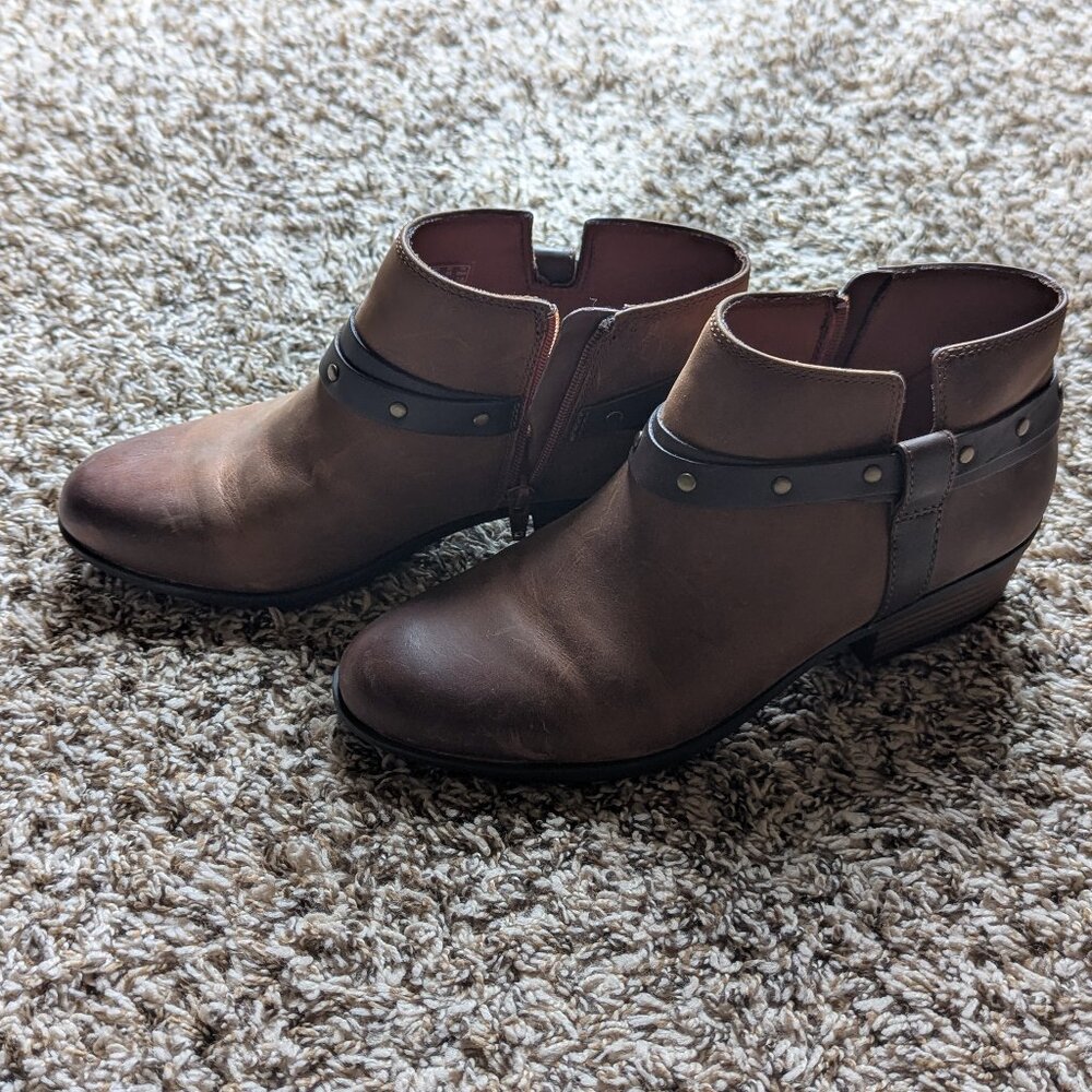 Clarks Booties with Leather upper